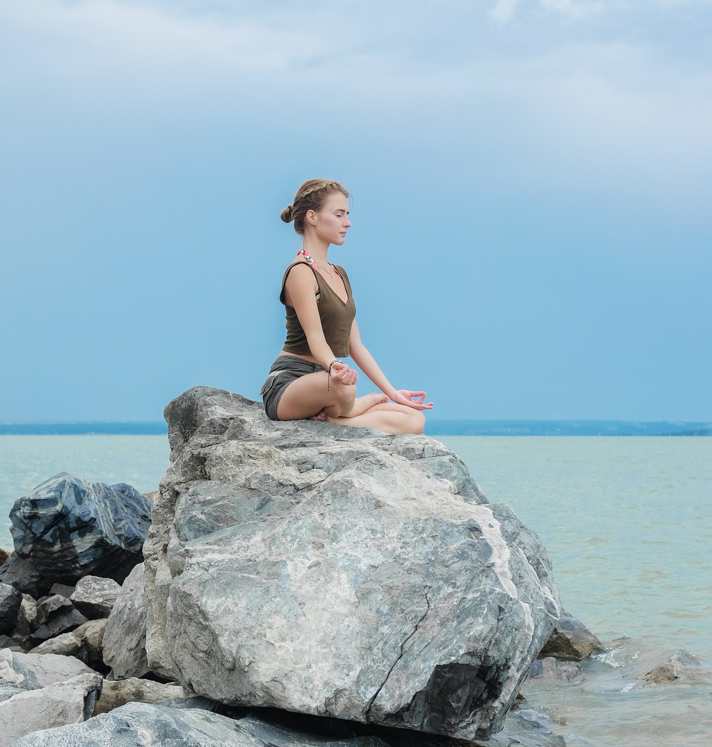 woman solopreneur meditation